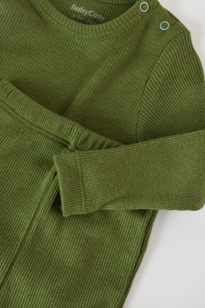 Set 3 piese bluzita cu maneca lunga pantaloni lungi si caciulita din bumbac organic si modal Verde BabyCosy Marime 6 9 luni 4