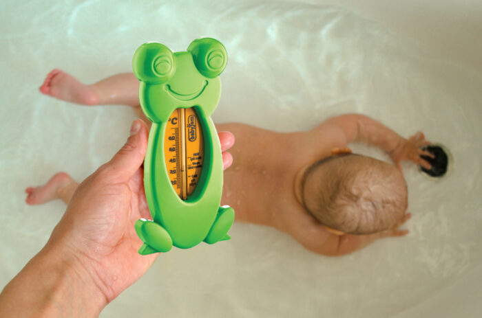 Termometru de baie si camera BabyJem Broscuta Culoare Verde 5